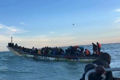 Gambiya açıklarında göçmen teknesi alabora oldu: 7 ölü, onlarca kayıp