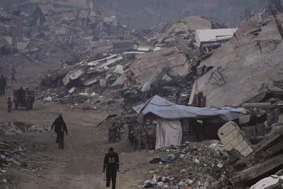 Gazze’de ateşkes sonrası saldırı: 5 yaşındaki çocuk ve amcası öldü