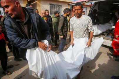 Gazze'de şehit sayısı 71 bin 412'ye yükseldi