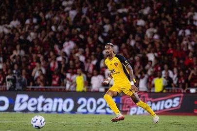 Göztepe'ye bir Brezilyalı daha! Lacerda hedefte