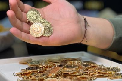 Gram altın 7 bin lirayı geçti! Altın ve gümüş yükselmeye devam etiyor