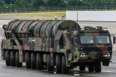 Güney Kore Hyunmoo-5 balistik füzesini konuşlandırdığını duyurdu