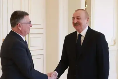 İlham Aliyev, İsrail Dışişleri Bakanı Gideon Saar'ı kabul etti