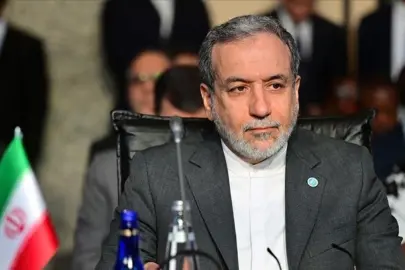 İran Dışişleri Bakanı Arakçi: Dünya bir saçmalıkla karşı karşıya