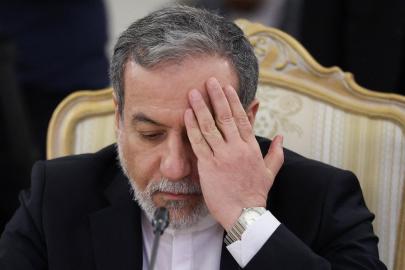 İran Dışişleri Bakanı: Tuhaf bir şekilde camiler hedef alındı