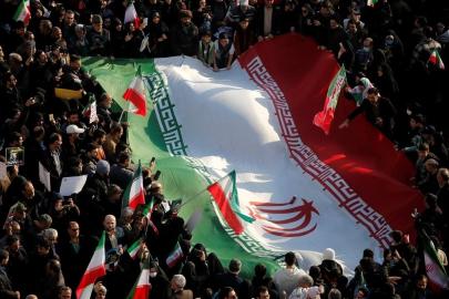 İran'da hükümete destek gösterileri sürüyor