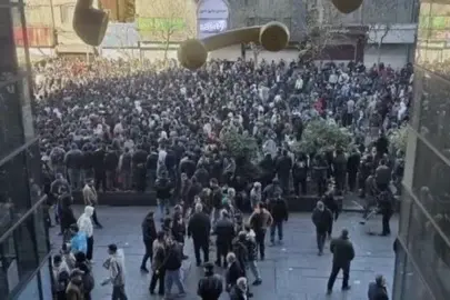 İran'da internet kesintisinin ekonomiye günlük zararı: 20 milyon doları aştı