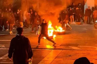 İran'daki protestolarda can kaybı 2 bin 677'ye yükseldi