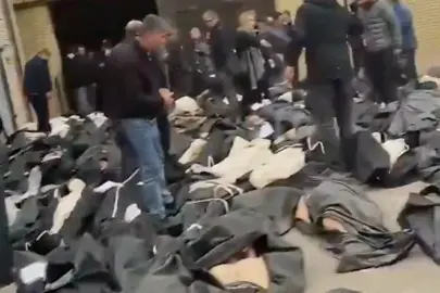 İran'daki protestolarda can kaybı 538'e yükseldi: Ceset torbalarında yakınlarını aradılar