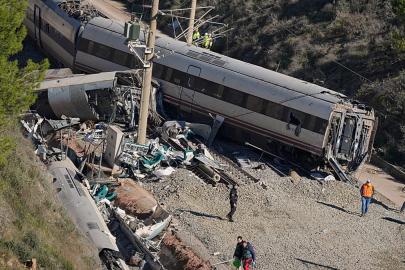 İspanya'da bir çocuk mucizevi biçimde tren kazasından sağ çıktı