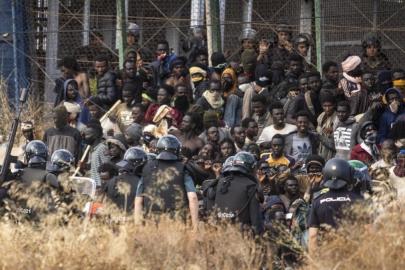 İspanya'nın Kanarya Adaları'na 144 düzensiz göçmen geldi