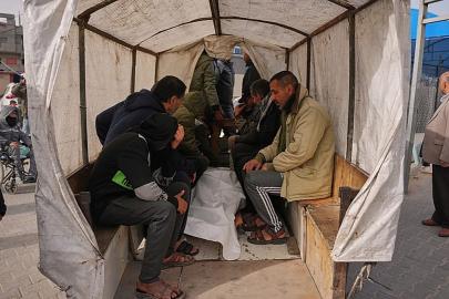 İsrail'den Gazze'ye saldırı: En az 12 Filistinli hayatını kaybetti