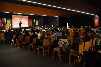 İstanbul Beylikdüzü'nde 'şiddetle mücadele' konuşuldu