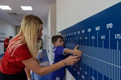 İzmir sporda hız kesmiyor