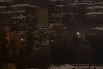 Kızılhaç: Kiev'de 200 bine yakın kişi elektrik ve ısınmadan mahrum