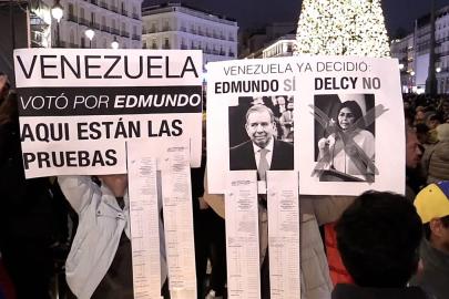 Madrid'de Venezuelalılar muhalefete destek için gösteri yaptı