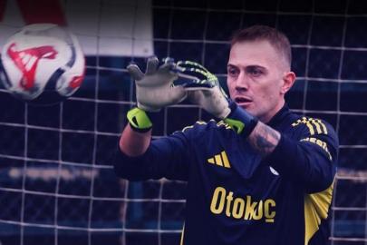 Mert Günok'tan imza sonrası şampiyonluk sözler: Yuvama döndüm