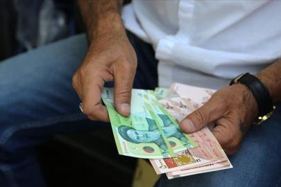 Riyal dolar karşısında eridi! İran merkez bankası başkanı değişti