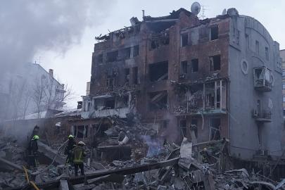 Rusya'dan Ukrayna'nın Harkov kentine saldırı: En az 2 kişi öldü