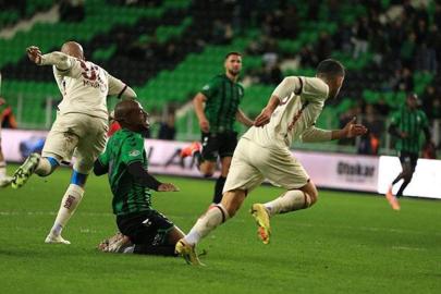 Sakarya'da birlik beraberlik... Sakaryaspor - Bandırmaspor maç sonucu 1-1