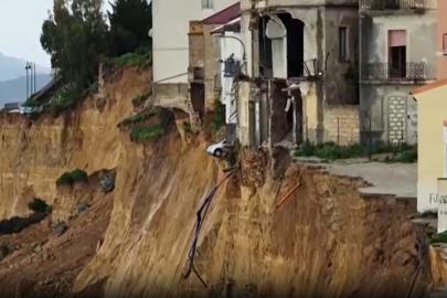 Sicilya'daki Niscemi'de heyelan: yüzlerce kişi tahliye edildi