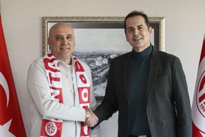 Son dakika | Süper Lig'e geri döndü! Antalyaspor'un yeni teknik direktörü belli oldu