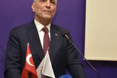 Ticaret Bakanı Bolat Düzce'de 'İş Dünyasıyla Toplantı' programında konuştu: Türkiye artık küresel bir oyun kurucu konumuna geldi