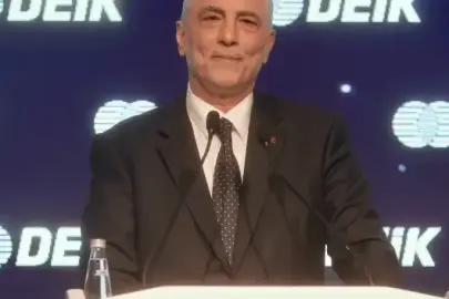 Ticaret Bakanı Bolat'tan ihracat açıklaması: 23 yılda tam sekiz kat arttı, 410 milyar dolarlık hedefi aşacağız