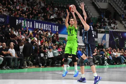 Tofaş potada Türk Telekom'a konuk oluyor