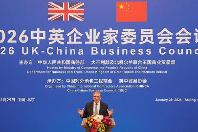 Trump: İngiltere’nin Çin’le iş yapması çok tehlikeli