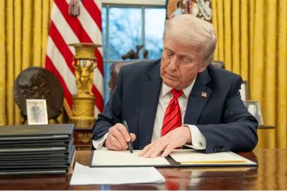 Trump'ın "büyük aptallık" nitelemesinin ardından İngiltere, Chagos anlaşmasını savundu