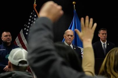 Trump'ın 'sınır çarı' Minneapolis'te 'düzeni tesis etme' sözü verdi