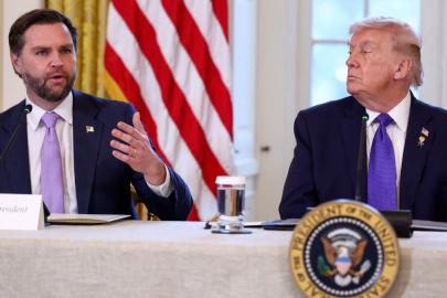 Trump'ın Venezuela'da askeri güç kullanmasını engellemeye yönelik tasarı reddedildi