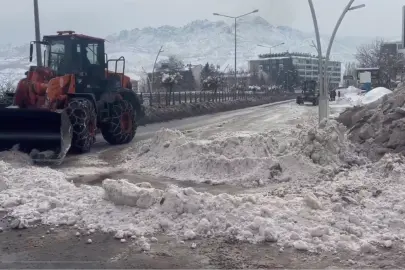 Tunceli’de motokuryeler ile kış lastiği olmayan araçlar 5 gün trafik yasak