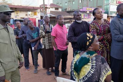 Uganda'da internet kesintisi sürerken gergin başkanlık seçiminde oy veriliyor