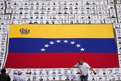Venezuela: Maduro döneminden kalma siyasi tutukluların tahliyesi devam edecek