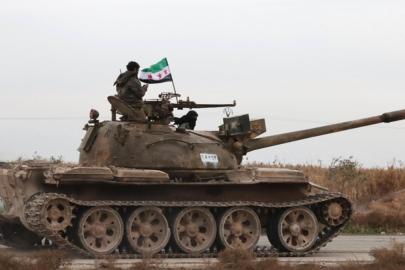 ABD çekildi: Suriye Tenef Üssü'nü devraldı