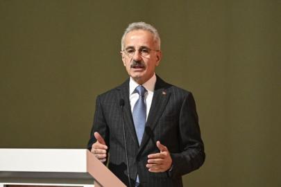 Abdulkadir Uraloğlu: Orta Koridor'u Akdeniz'e bağlayan projede inşaat başlıyor