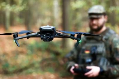 Alman ordusundan 536 milyon euroluk kamikaze dron hamlesi