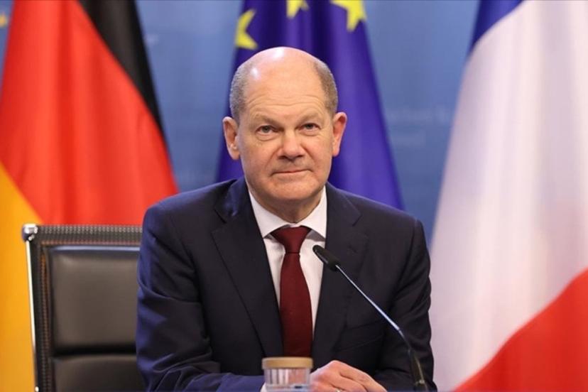 Almanya'nın eski Başbakanı Olaf Scholz'un adının Epstein belgelerinde geçtiği ortaya çıktı