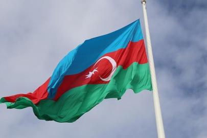 Azerbaycan'dan vatandaşlarına İran'ı terk edin çağrısı