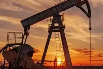 Brent petrolün varili 65,78 dolardan işlem görüyor