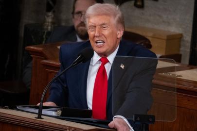 Donald Trump: Çok para kazanıyoruz, insanlar bana yeter diyor