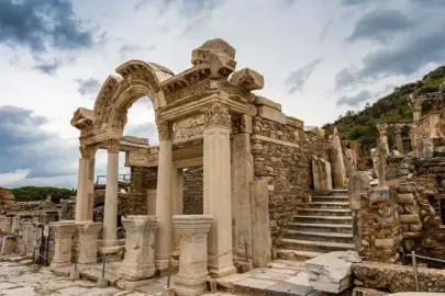 Efes Antik Kenti’ndeki inşaat faaliyetleri yargıya taşındı