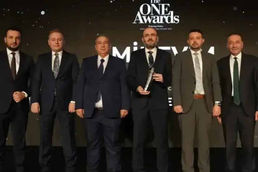 Eminevim’e 'Yılın İtibarlısı' ödülü 