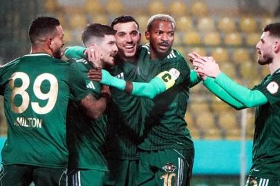 Esenler Erokspor evinde Ümraniyespor'u tek golle devirdi