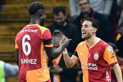 Galatasaray yenilmezlik serisini sürdürdü