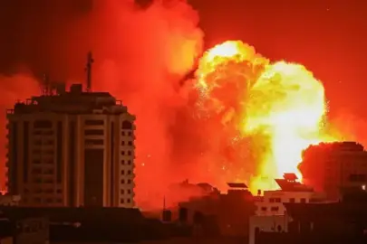 “Gazze’ye düşen bombaların parasını ABD ödüyor”