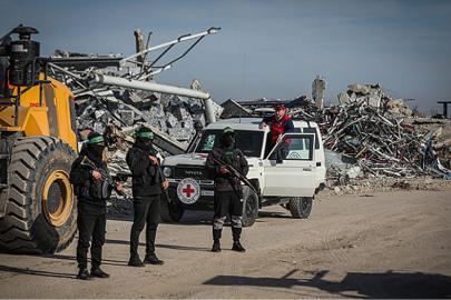 HAMAS: İşgalin, "silahları teslim etme" açıklamalarını reddediyoruz