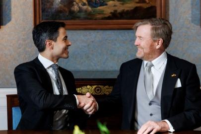 Hollanda seçimlerini kazanan ve LGBT'yi destekleyen Rob Jetten, yemin etti